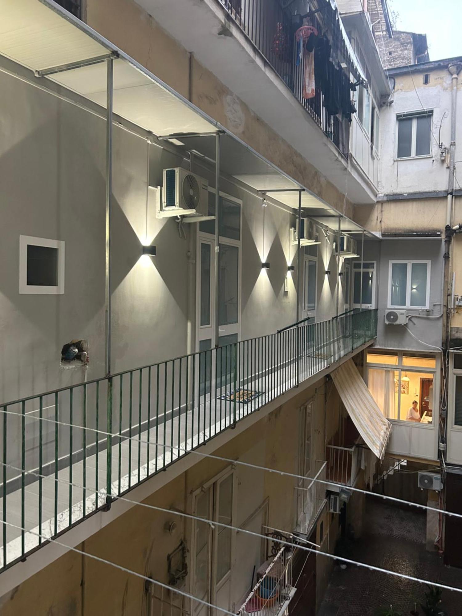Valentino Caracciolo 105 Apartment Napoli Ngoại thất bức ảnh