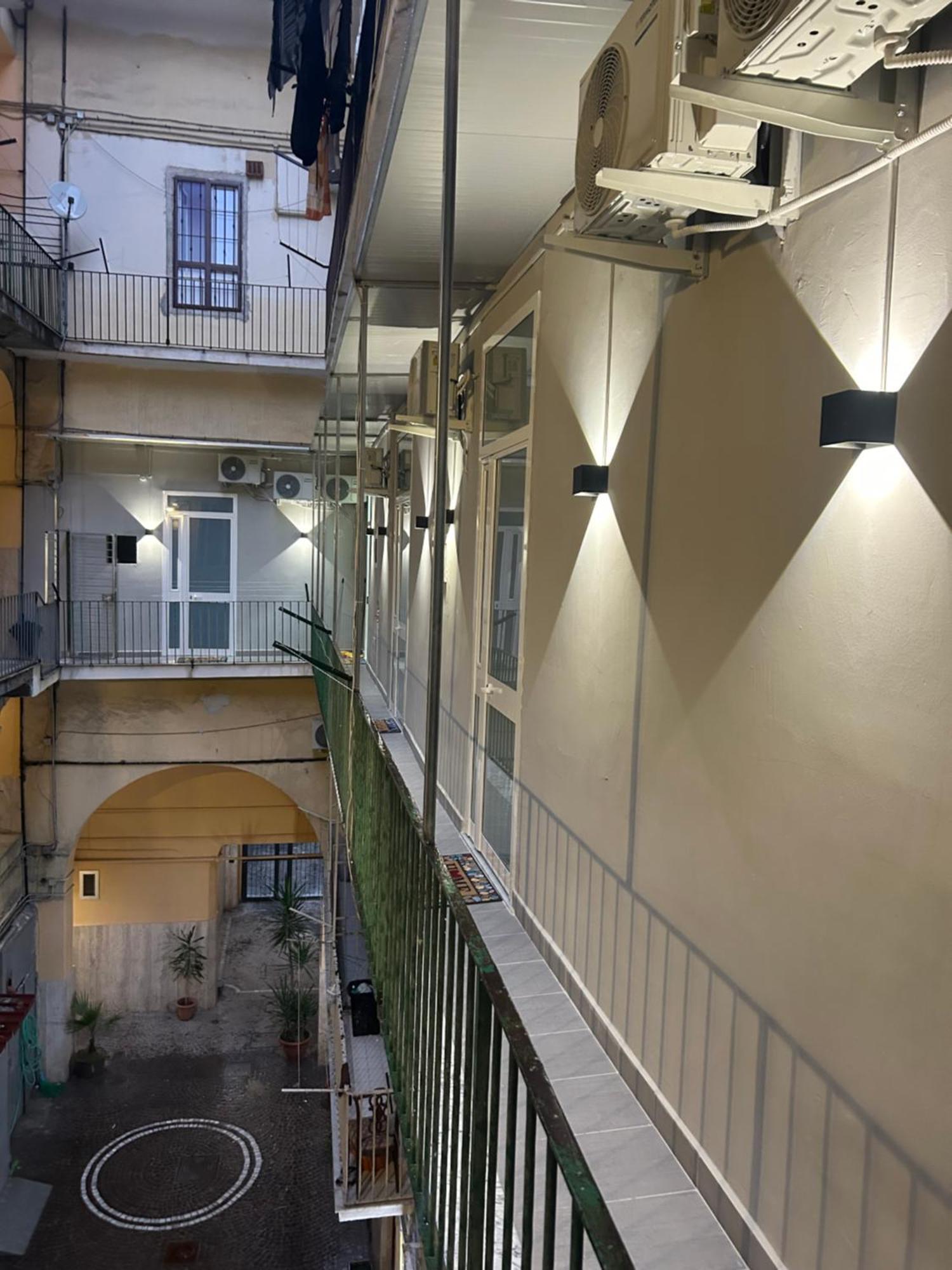 Valentino Caracciolo 105 Apartment Napoli Ngoại thất bức ảnh