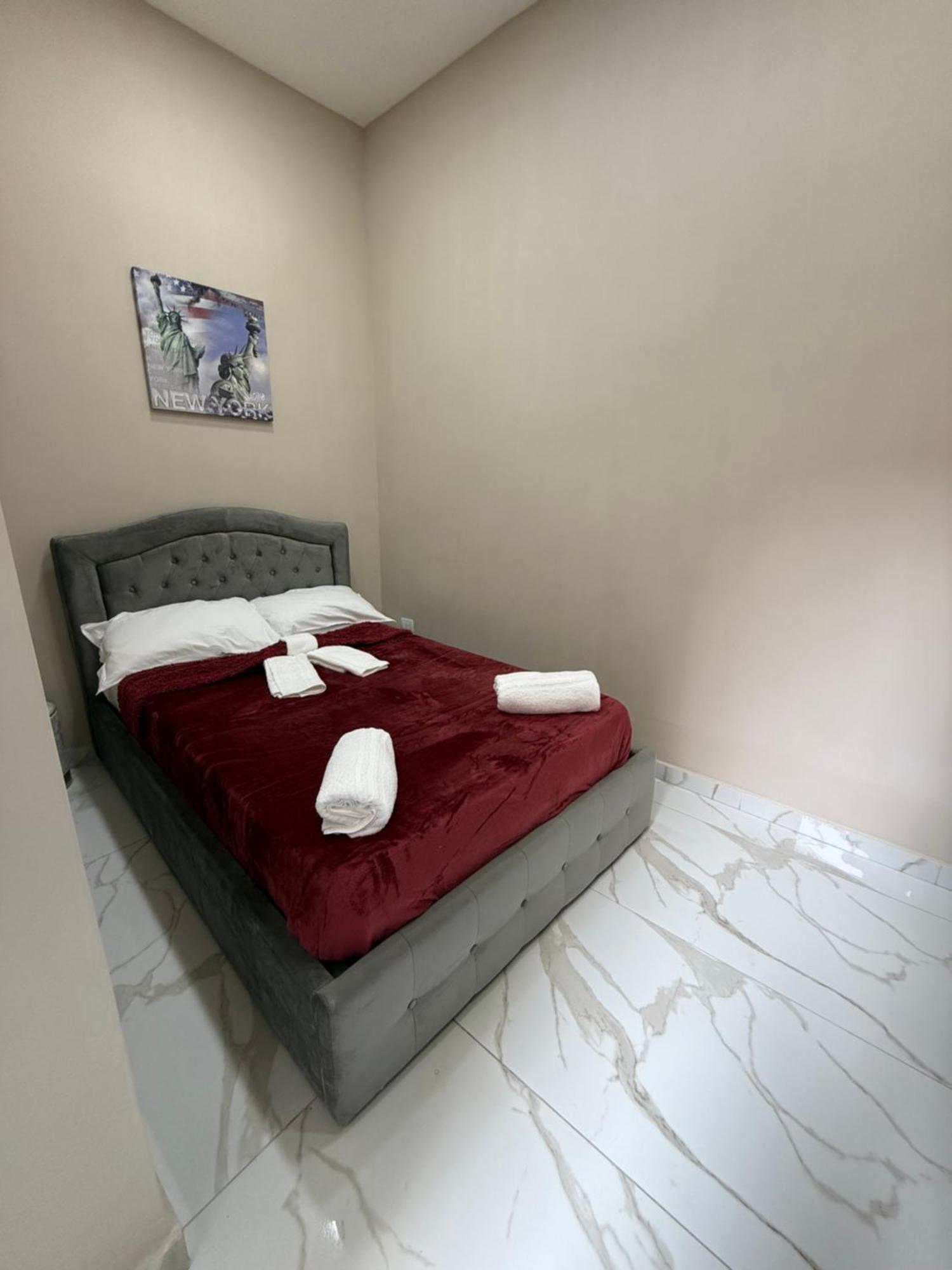 Valentino Caracciolo 105 Apartment Napoli Ngoại thất bức ảnh