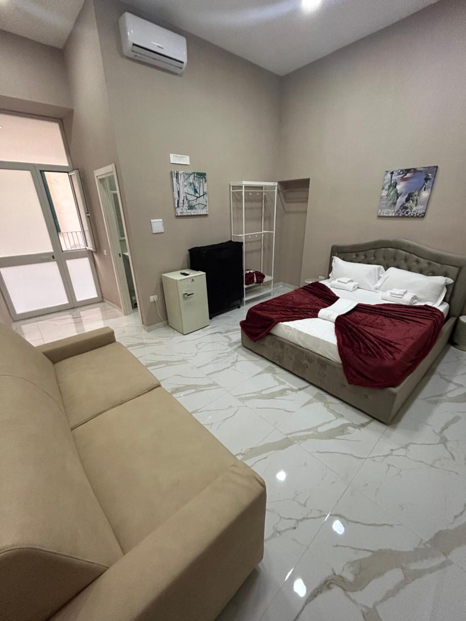 Valentino Caracciolo 105 Apartment Napoli Ngoại thất bức ảnh
