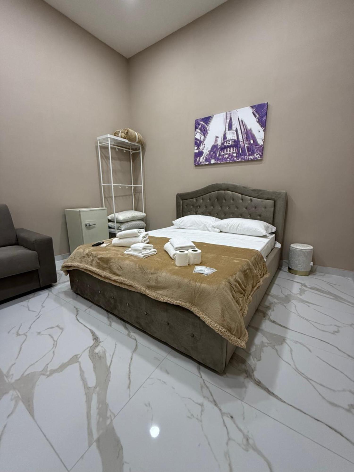 Valentino Caracciolo 105 Apartment Napoli Ngoại thất bức ảnh