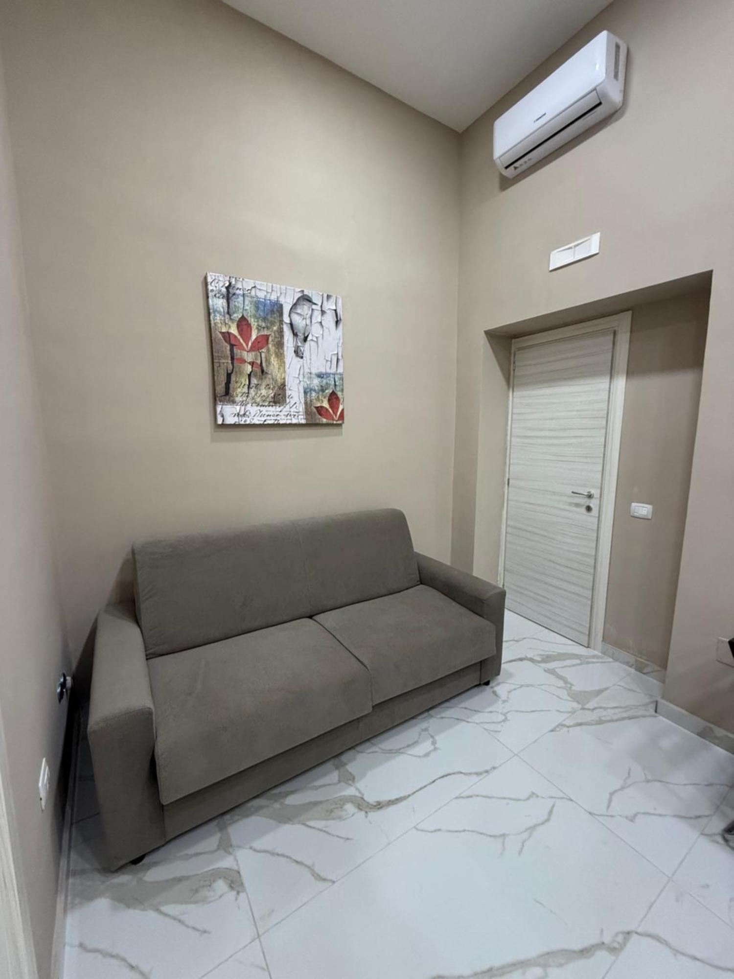Valentino Caracciolo 105 Apartment Napoli Ngoại thất bức ảnh