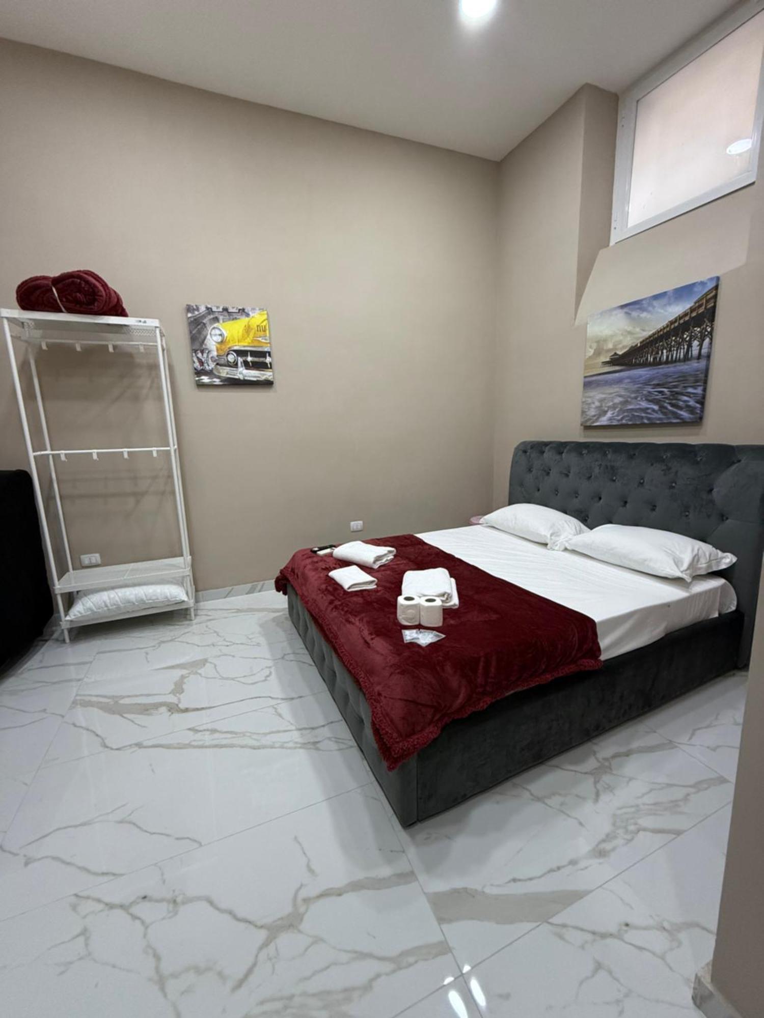 Valentino Caracciolo 105 Apartment Napoli Ngoại thất bức ảnh