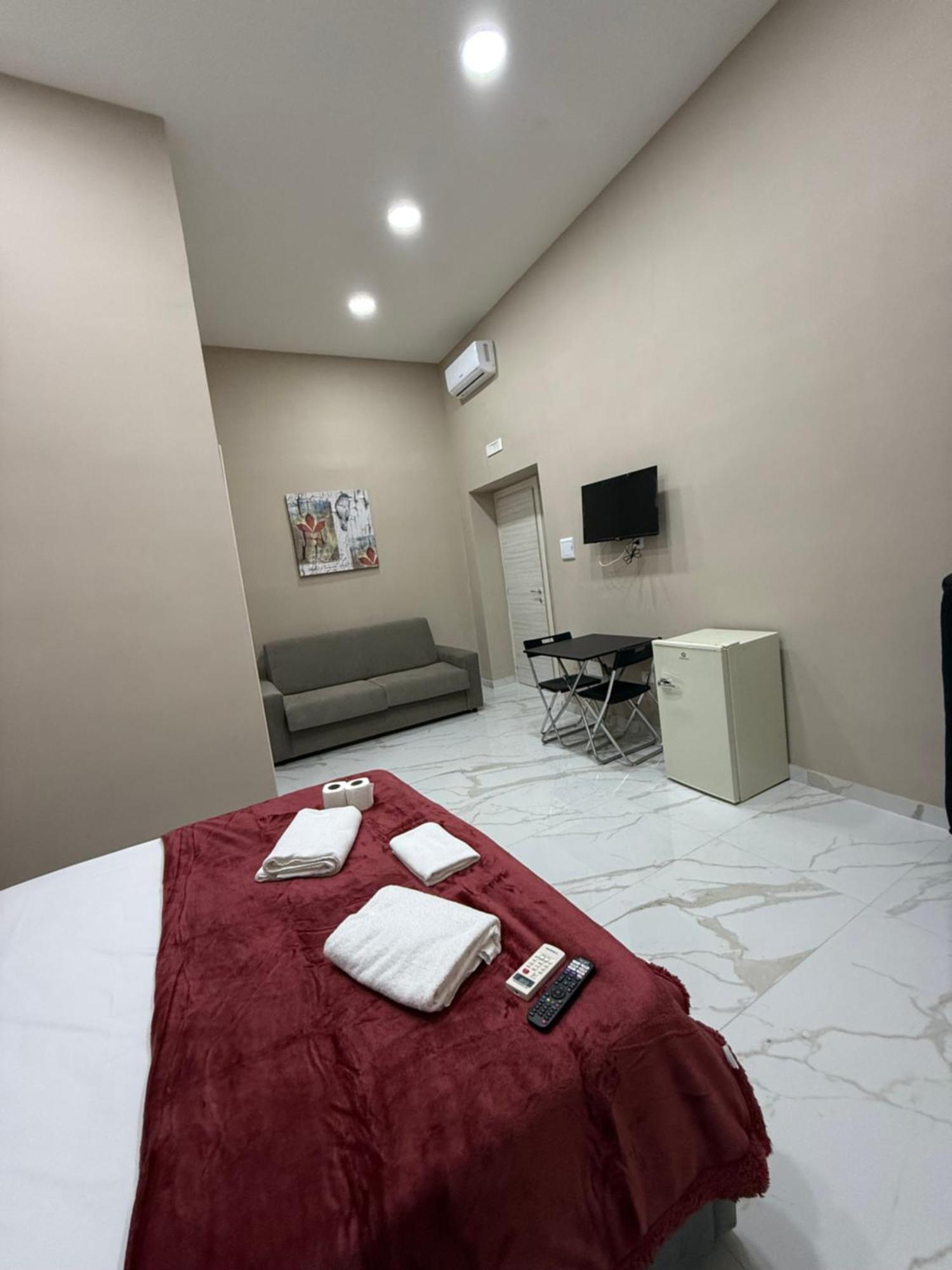 Valentino Caracciolo 105 Apartment Napoli Ngoại thất bức ảnh